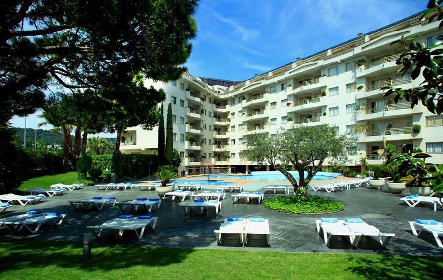 Aqua Hotel Montagut Suites 4*Sup Santa Susanna Exterior foto